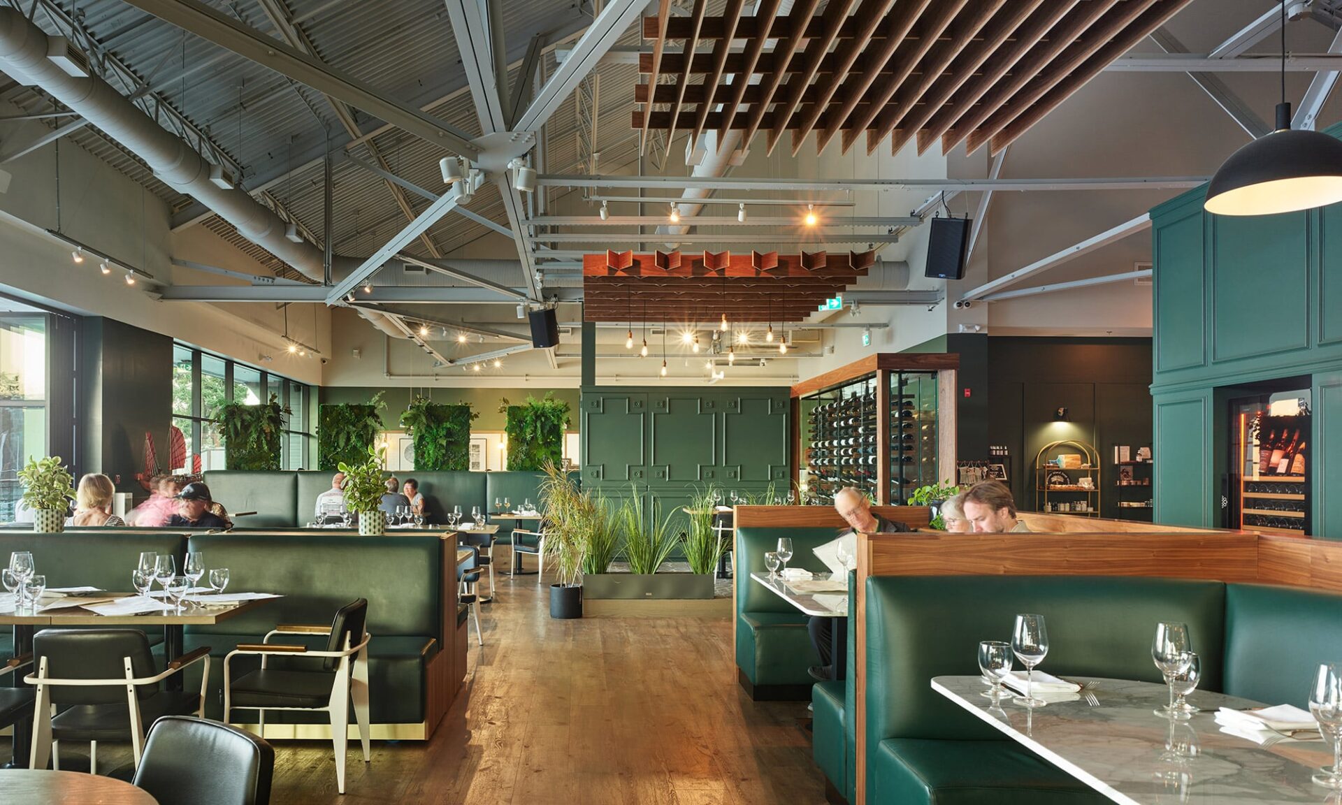 Macs II Agencies Nanoose Bay Cafe BC 4