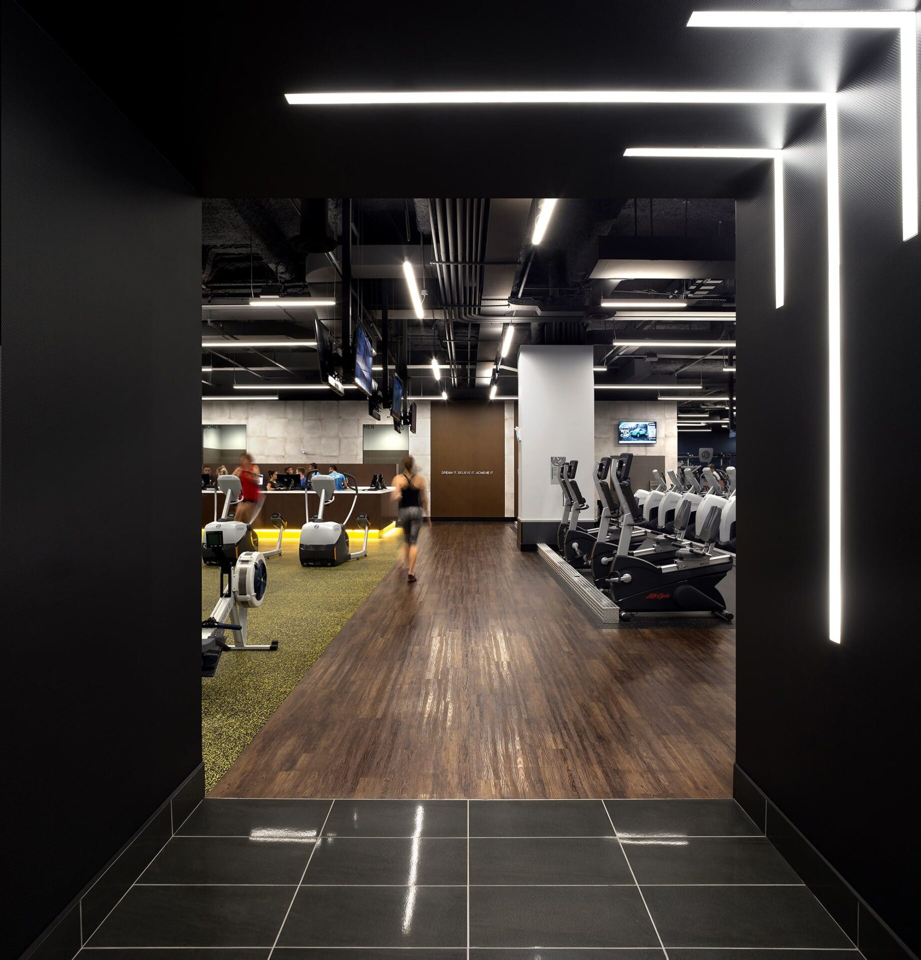 Macs II Agencies Steve Nash Fitness World Park Royal Vancouver BC 4