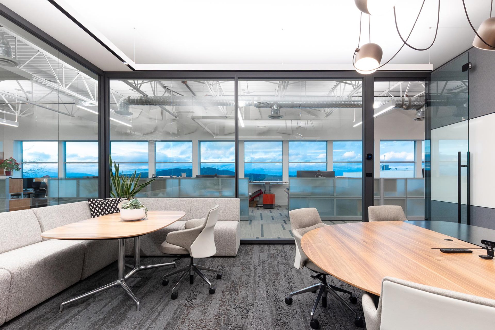 Graphic Office Interiors - Saanichton, BC